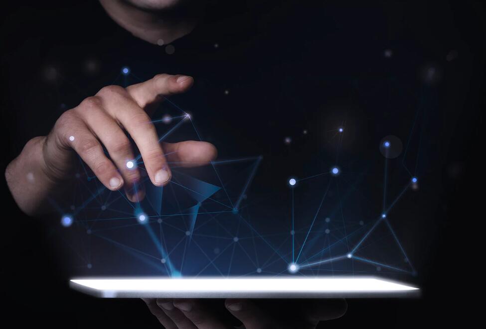 齐达内马特拉齐当过队友吗 为什么在世界杯决赛时齐达内要用头顶马特拉齐